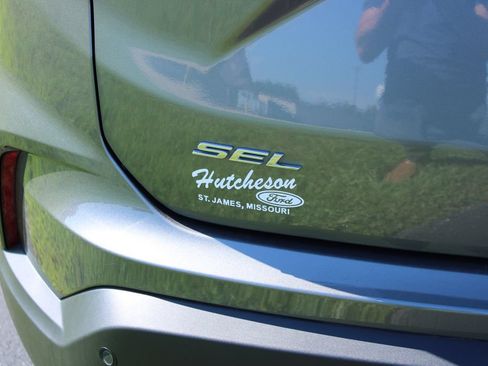 Used 2024 Ford Edge SEL AWD/4WD image 9