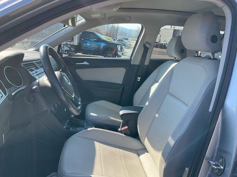 Used 2019 Volkswagen Tiguan SE w/ Panoramic Sunroof Package image 20