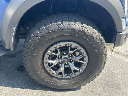 Used 2022 Ford F150 Raptor w/ Raptor 37 Performance Package AWD/4WD image 14