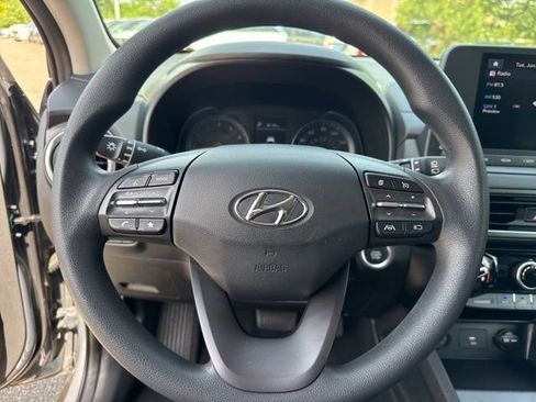 Used 2023 Hyundai Kona SEL w/ Cargo Package AWD/4WD image 13