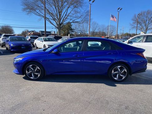 Certified 2023 Hyundai Elantra SEL w/ Convenience Package image 7