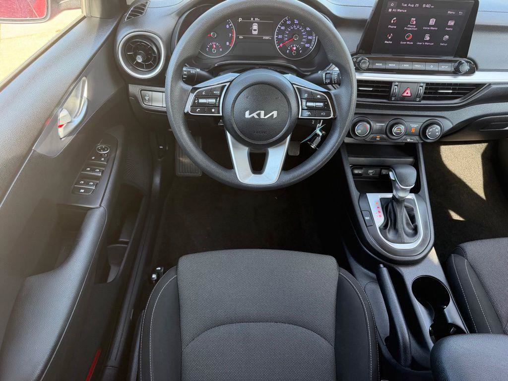 Used 2023 Kia Forte LXS FWD image 9