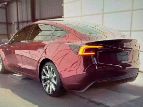 Used 2025 Tesla Model 3 Long Range RWD image 4