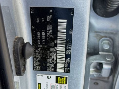 Used 2024 Toyota Corolla Cross LE FWD image 30