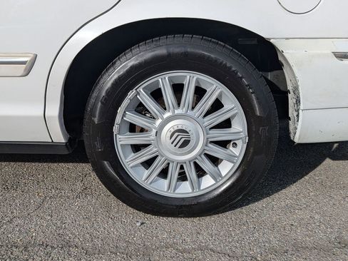 Used 2010 Mercury Grand Marquis LS image 28