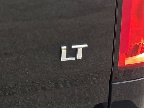 Used 2020 Chevrolet Colorado LT w/ Safety Package image 32