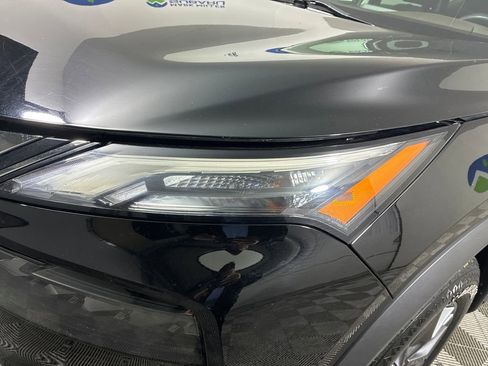 Used 2023 Nissan Rogue S AWD/4WD image 33