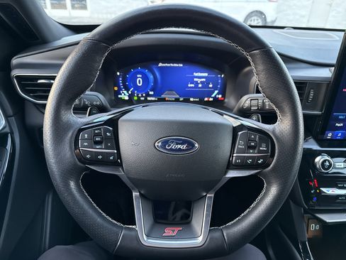 Used 2023 Ford Explorer ST w/ Equipment Group 401A image 20