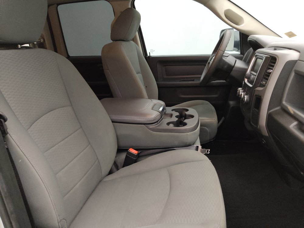 Used 2017 RAM 1500 Express RWD image 21
