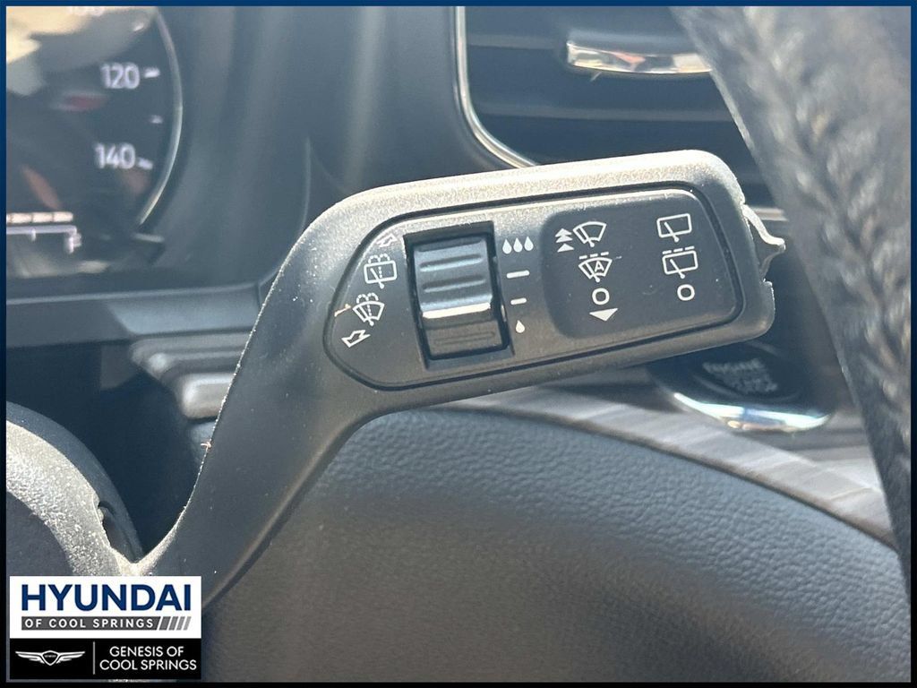 Used 2022 Ford Explorer Limited w/ Equipment Group 301A RWD image 34