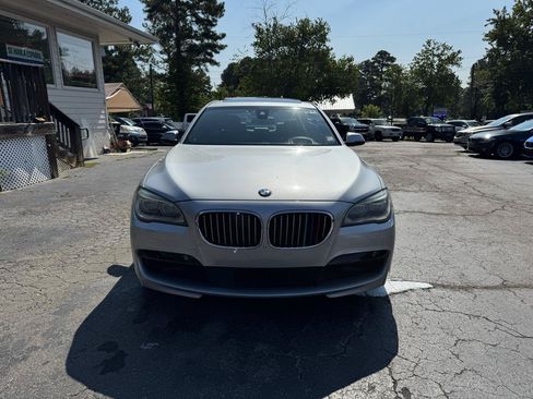 Used 2015 BMW 750Li RWD image 3