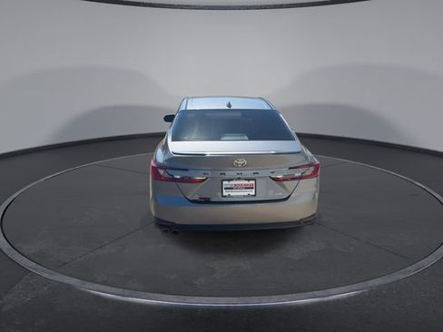 Used 2026 Toyota Camry SE image 13
