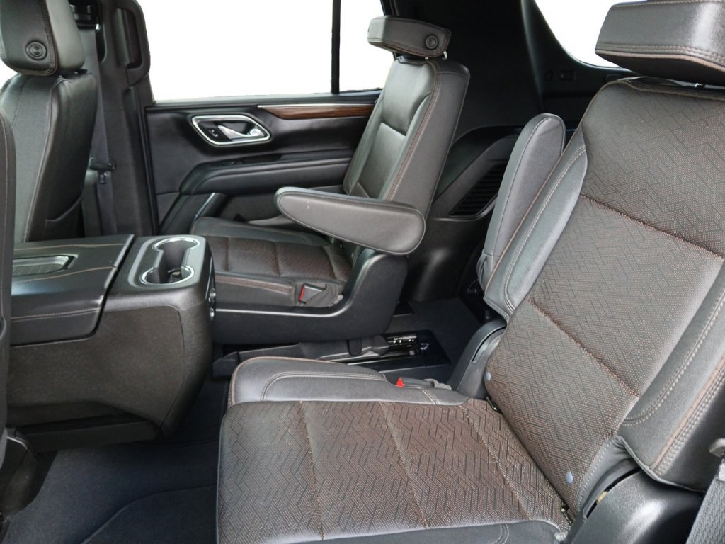 Used 2023 Chevrolet Tahoe High Country AWD/4WD image 13