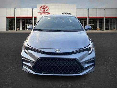 Certified 2025 Toyota Corolla SE image 2