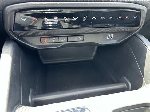 New 2026 Jeep Cherokee Laredo AWD/4WD image 9