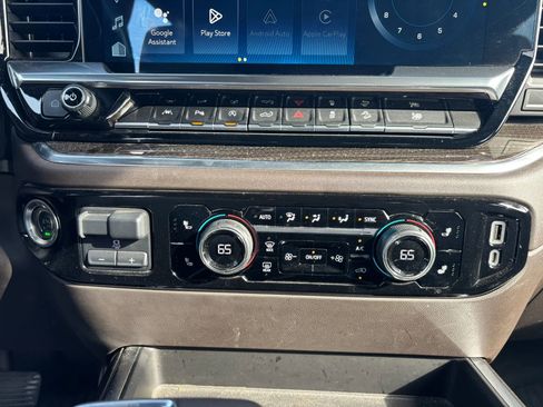 Used 2023 Chevrolet Silverado 1500 LT image 22