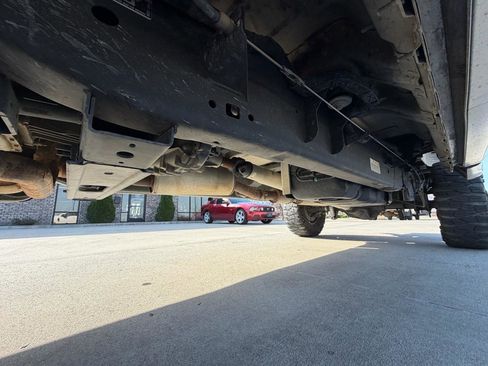 Used 2017 Ford F250 Lariat image 10