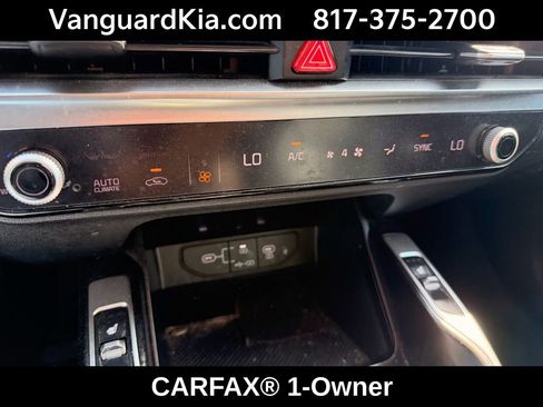 Certified 2025 Kia Sorento S w/ Panoramic Sunroof Package image 22