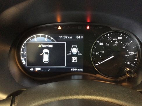 Used 2024 Nissan Kicks SR image 18