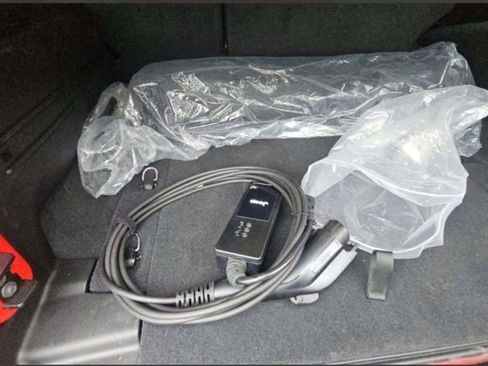 Used 2025 Jeep Wrangler Unlimited Sahara image 16