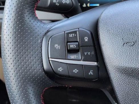 Used 2023 Ford Escape ST-Line Elite AWD/4WD image 25
