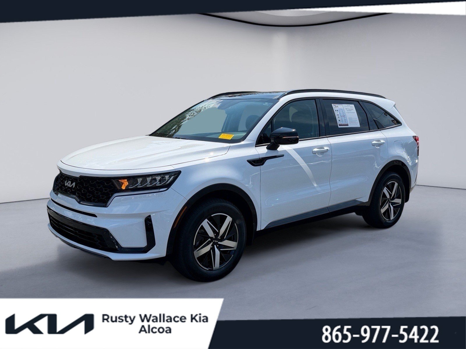 Used 2023 Kia Sorento S w/ Panoramic Sunroof Package FWD image 1