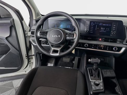 Used 2023 Kia Sportage LX FWD image 21