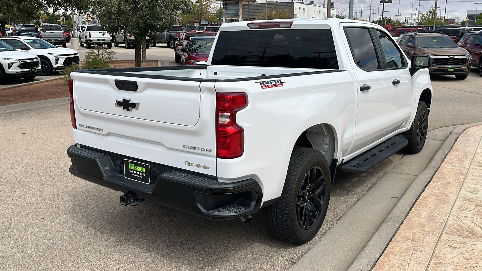 Certified 2026 Chevrolet Silverado 1500 Custom Trail Boss AWD/4WD image 8