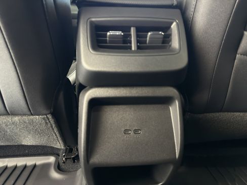 New 2026 Chevrolet Equinox EV RS image 11