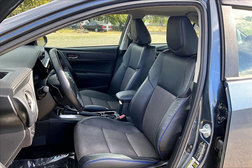 Used 2017 Toyota Corolla SE FWD image 9