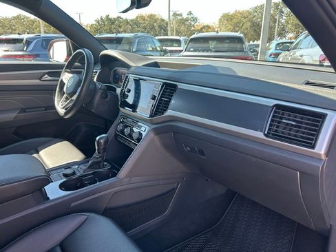 Used 2023 Volkswagen Atlas Cross Sport SEL R-Line image 44