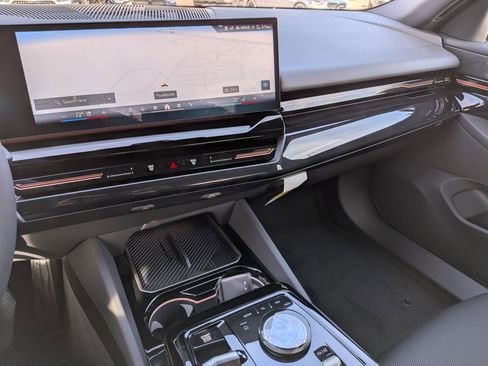 New 2026 BMW 530i w/ M Sport Package RWD image 22