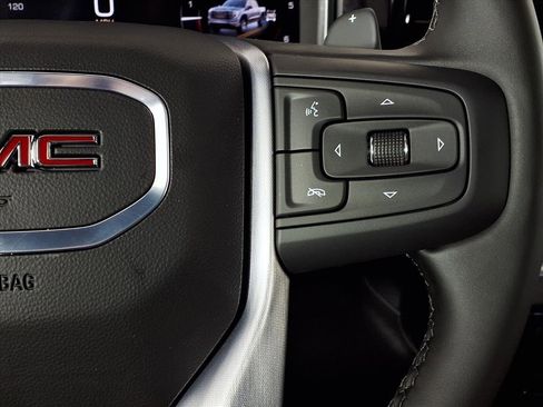 New 2026 GMC Sierra 1500 SLT image 12