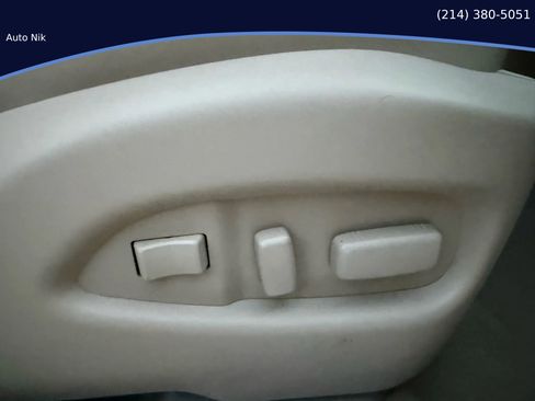 Used 2015 Cadillac SRX Luxury w/ Driver Awareness Package image 20