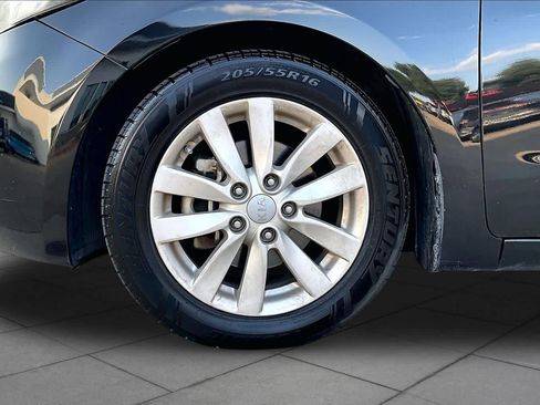 Used 2015 Kia Forte EX FWD image 11