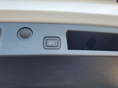 New 2026 GMC Terrain AT4 w/ Convenience Package III image 49