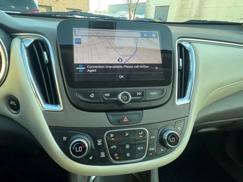 Used 2022 Chevrolet Malibu Premier image 16