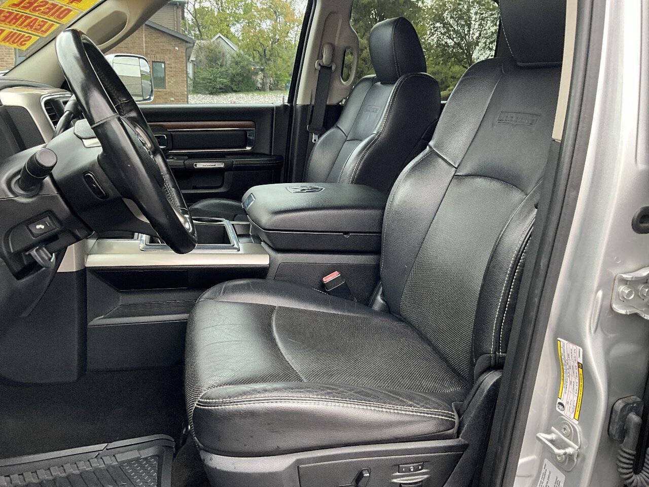 Used 2015 RAM 2500 Laramie w/ Convenience Group AWD/4WD image 9