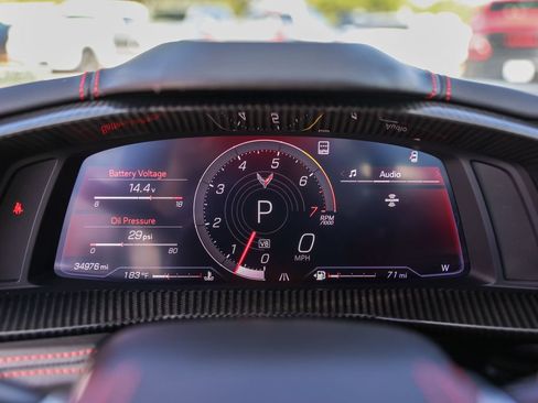 Used 2021 Chevrolet Corvette Stingray Premium Conv w/ Z51 Performance Package RWD image 9