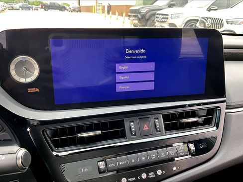 Used 2023 Lexus ES 350 Ultra Luxury w/ Accessory Package (Z2) FWD image 43