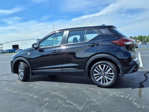 Used 2022 Nissan Kicks SV FWD image 24