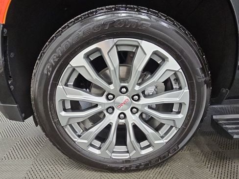 Used 2023 GMC Yukon XL Denali AWD/4WD image 51