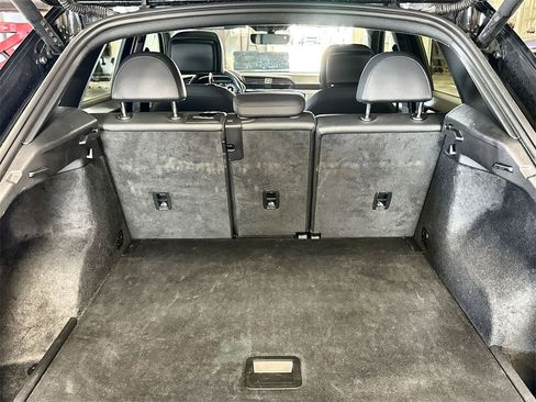 Used 2024 Audi Q3 2.0T Premium image 29