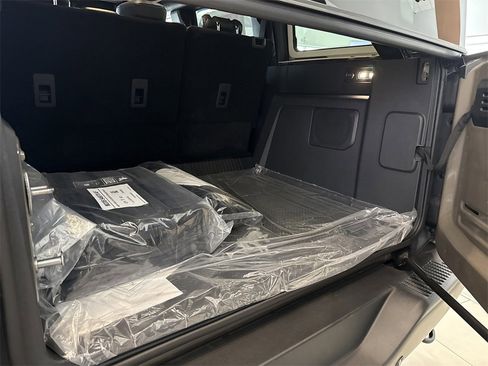 New 2025 Ford Bronco Raptor image 21