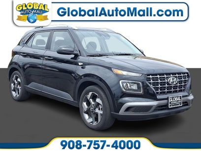 Used 2023 Hyundai Venue SEL w/ Cargo Package