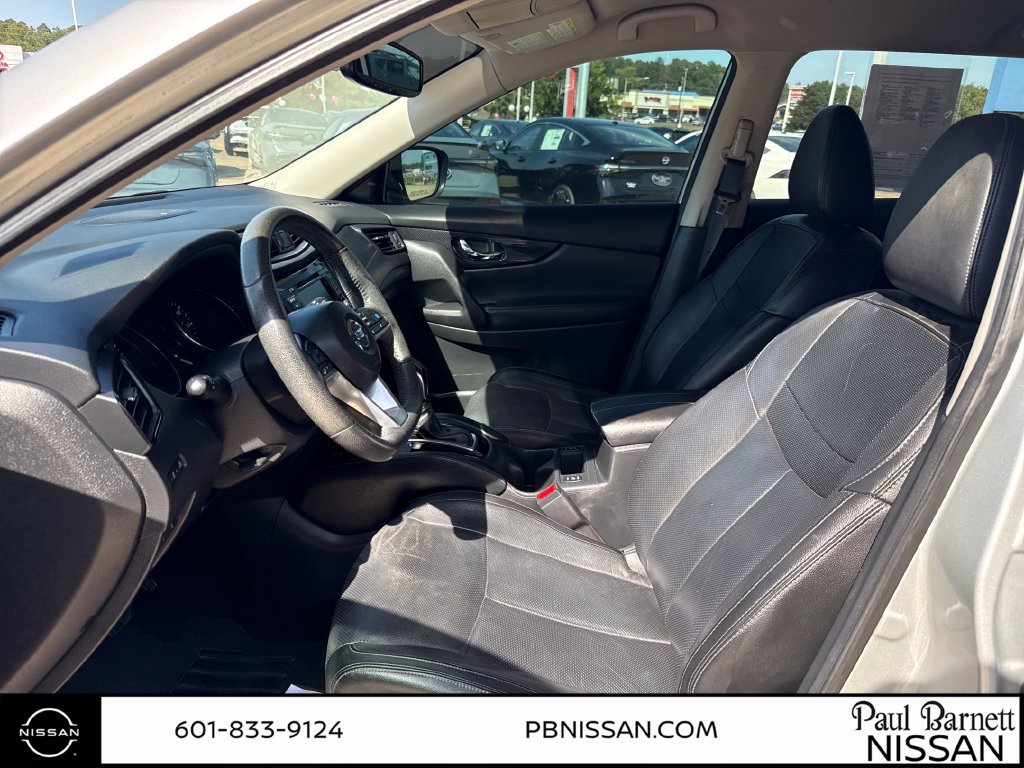 Used 2019 Nissan Rogue SL FWD image 18