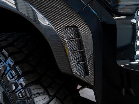 Used 2024 Toyota Tacoma TRD Off-Road image 19