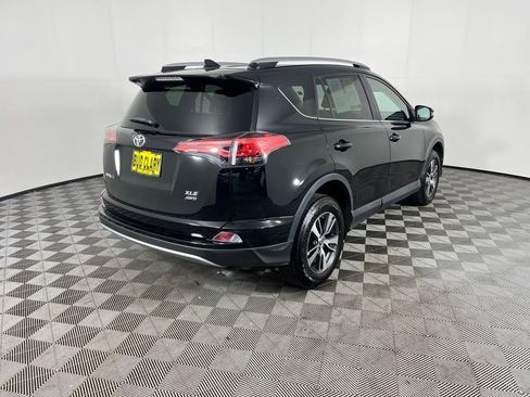 Used 2018 Toyota RAV4 XLE w/ Plus Extra Value Package image 6