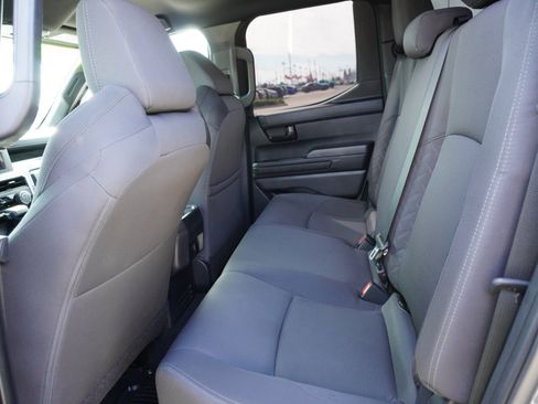 Used 2025 Toyota Tacoma SR5 AWD/4WD image 14
