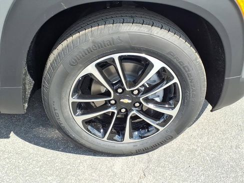 New 2026 Chevrolet TrailBlazer LT w/ Convenience Package FWD image 8